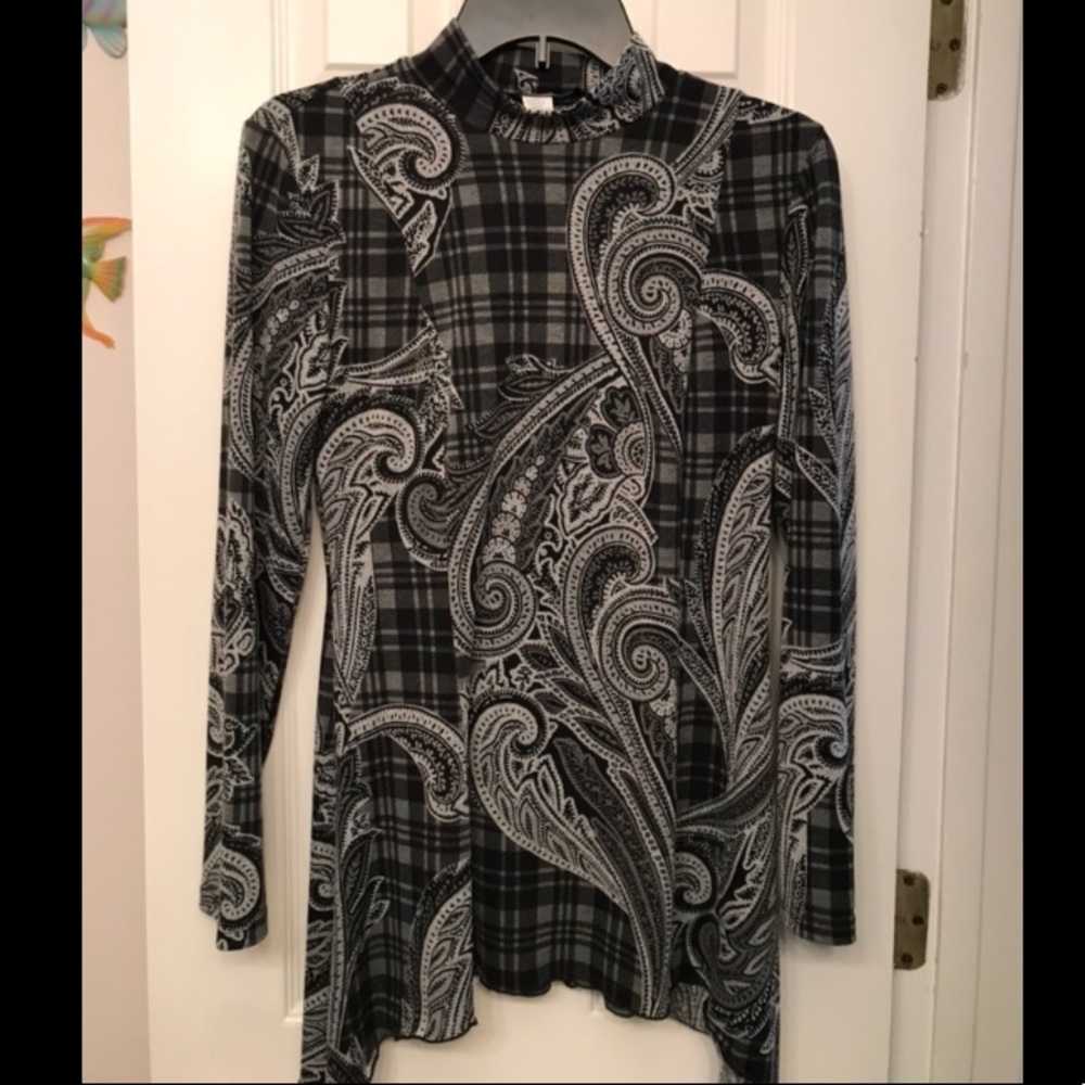 3 for $50 Grey black paisley longsleeve top
